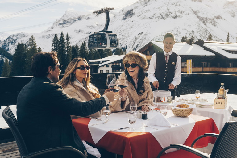 Sonnenskilauf und Sterneküche in Lech Zürs am Arlberg.