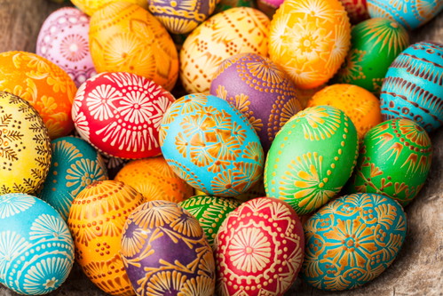 Naturally dyed easter eggs decorated with beeswax