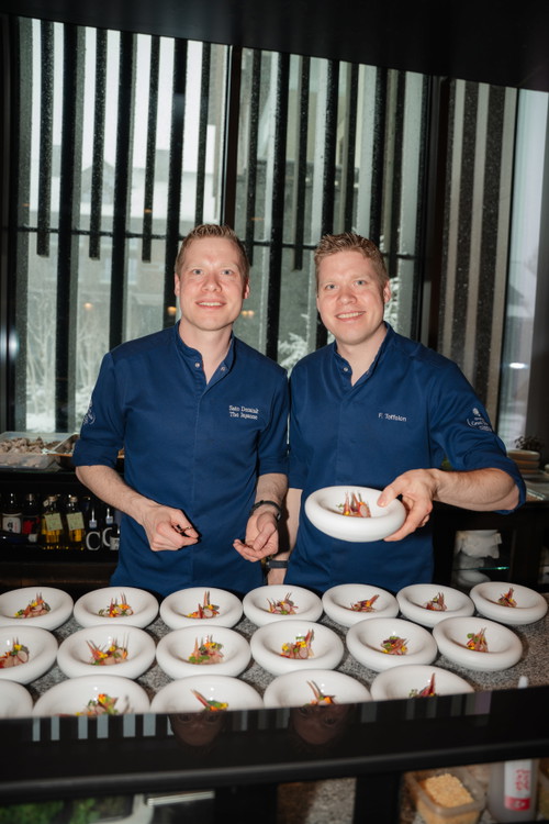 Die Gastgeber Fabio Toffolon und Dominik Sato