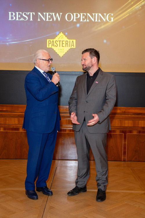 Falstaff Herausgeber Wolfgang M. Rosam mit Timo Thomas, Foodservice Hilcona Österreich