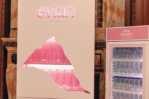evian® Wasserbar