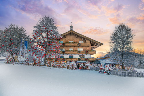 Alpencharme an der Streif wartet im Rasmushof.