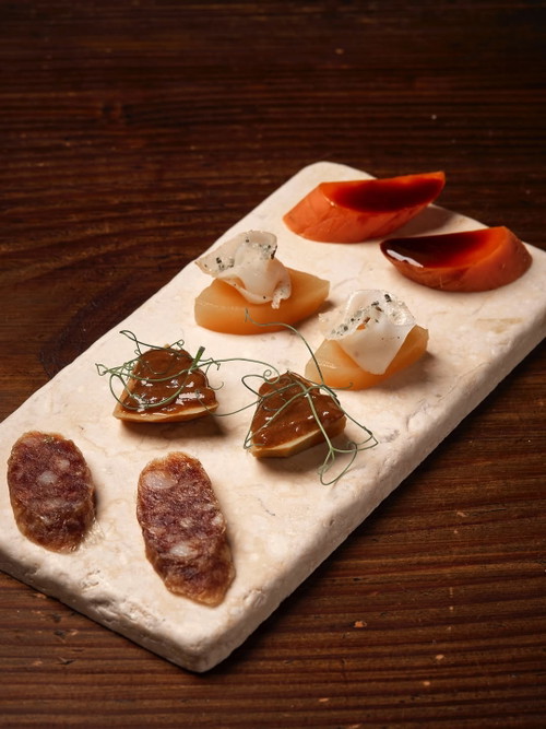 The menu at Grim is
centered around
ingredients from Chef
Nielsen‘s family farm.