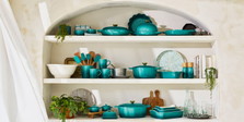 Gewinnspiel: Entdecken Sie die neue Farbe »Bleu Riviera« von »Le Creuset«