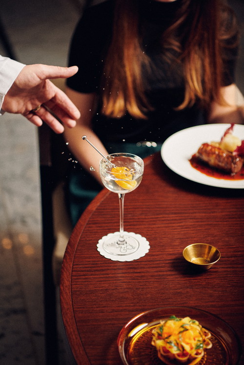 ALMANAC X ALCRON PRAGUE Brasserie 1932