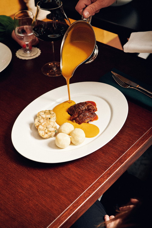 ALMANAC X ALCRON PRAGUE Brasserie 1932