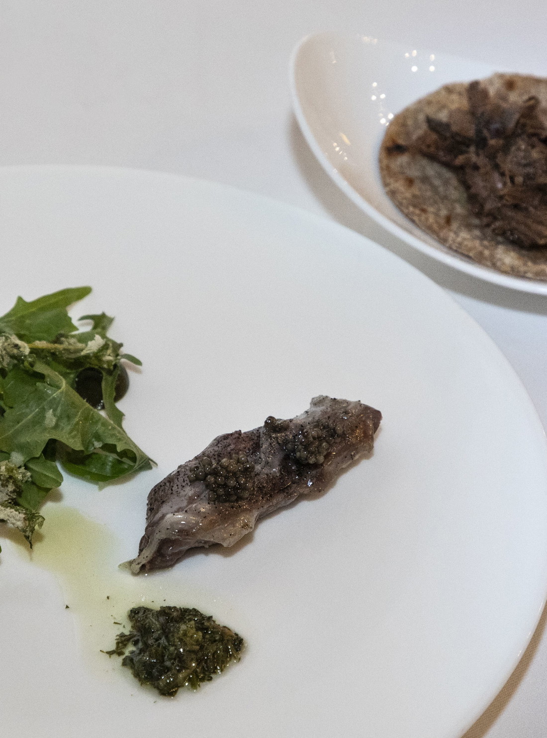 Capriolo, le carni del bosco, caviale antonius oscietra e tarassaco