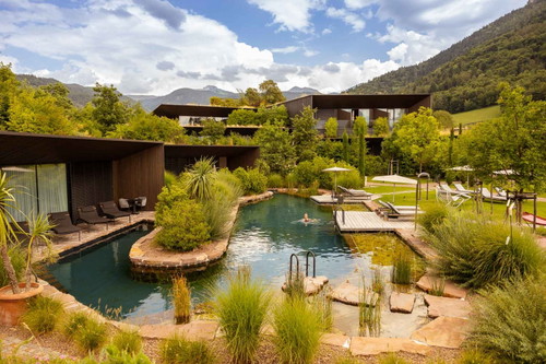Manna Resort