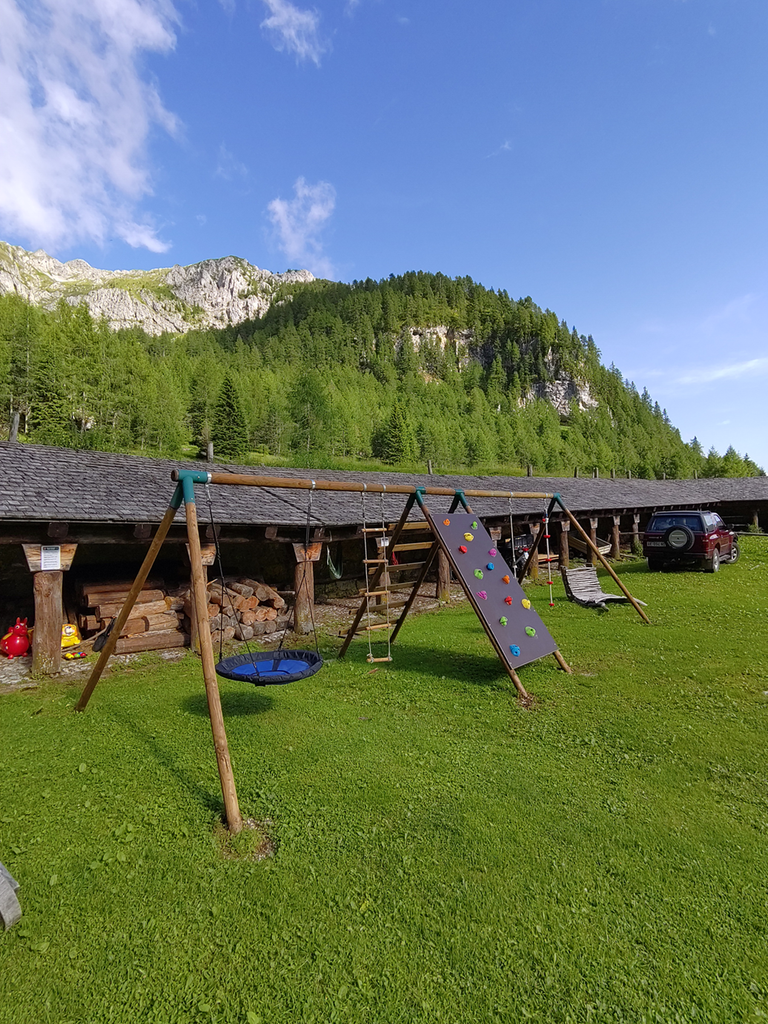 Rifugio Casera Tartoi, Forni di Sopra