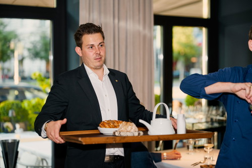 »Glasswing Restaurant by Alexandru Simon«-Wine &amp; Dine mit Tenuta La Massa © Etzlfoto