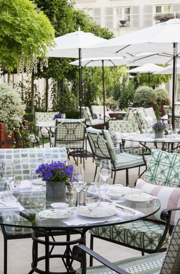 Hotel Bristol / Jardin Français