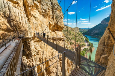 Spanien eröffnet längste Hängebrücke in der Provinz Málaga