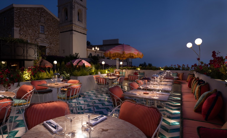 L'elegante terrazza del ristorante Nunziatina