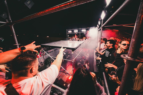 FOTO: Ženy, víno, funk