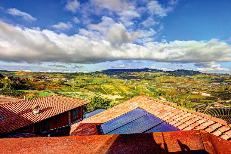 Marco Parusso erzeugt auf seinem Weingut im Piemont aus der Nebbiolo Traube nicht nur ausgezeichneten Barolo, sondern auch fein perlenden Rosè-Schaumwein.