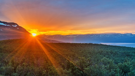 When and Where to Experience Sweden's Magical Midnight Sun