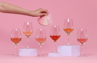 Aldi UK lanciert Farbmuster zur Wahl des richtigen Rosés