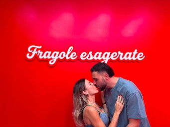 Fragolandia sbarca a Roma, la dolcezza si conquista con un bacio