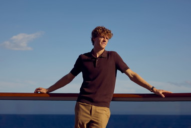 Jannik Sinner firma In Balance, il programma di benessere di Explora Journeys
