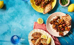 Mushroom souvlaki with BBQ balsamic glaze and grilled bread