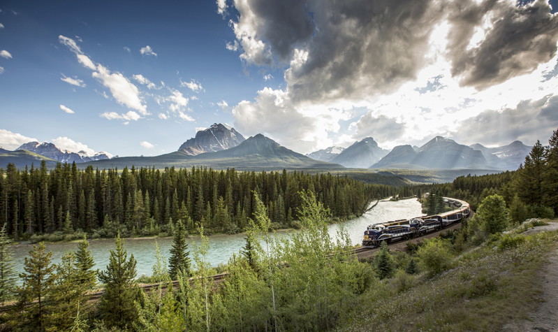 Platz 10: Im »Rocky Mountaineer« durch Kanadas Gebirge