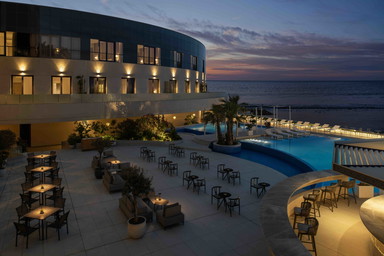 Cloud 7 approda sulla costa del Kuwait