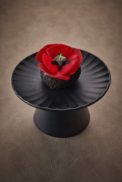 George Papazacharias, Mohn, Braune Butter, Sanddorn Karamell, Haselnuss