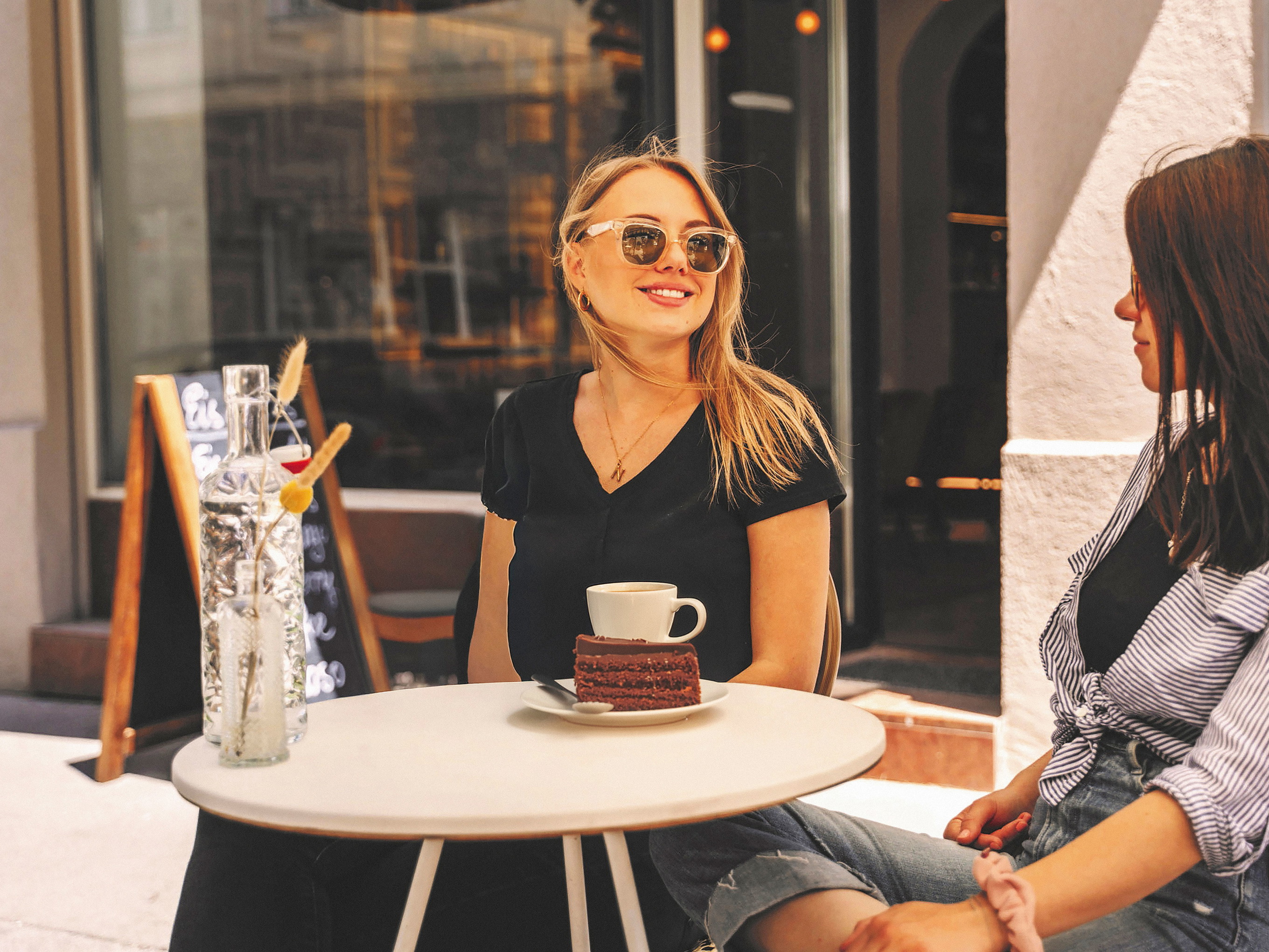Nicht nur im »Tortelier« in der Wolf-Dietrich-Straße im Andräviertel ist die Kaffeekunst daheim. 