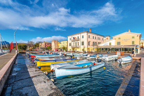 Um Bardolino am Gardasee entsteht mit dem Chiaretto ein herrlich duftender Rosé.