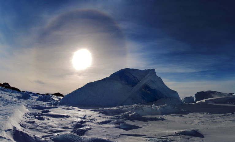 Lichtkranz am arktischen Himmel