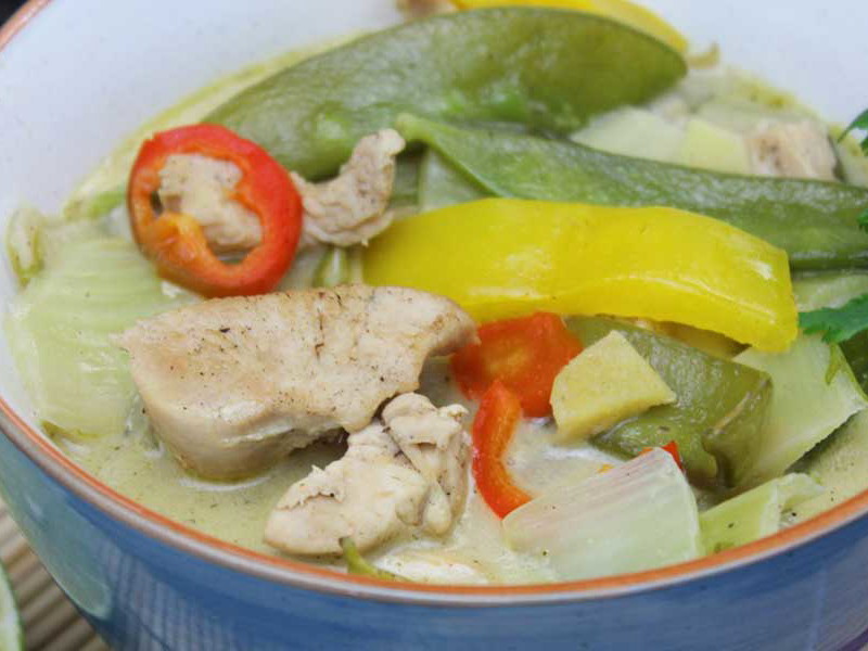 Light &amp; Simple Chicken Curry