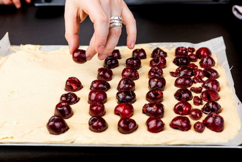 Cherry Traybake