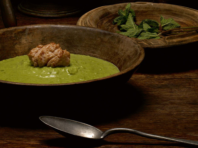 Erbsencremesuppe mit Lammhirn