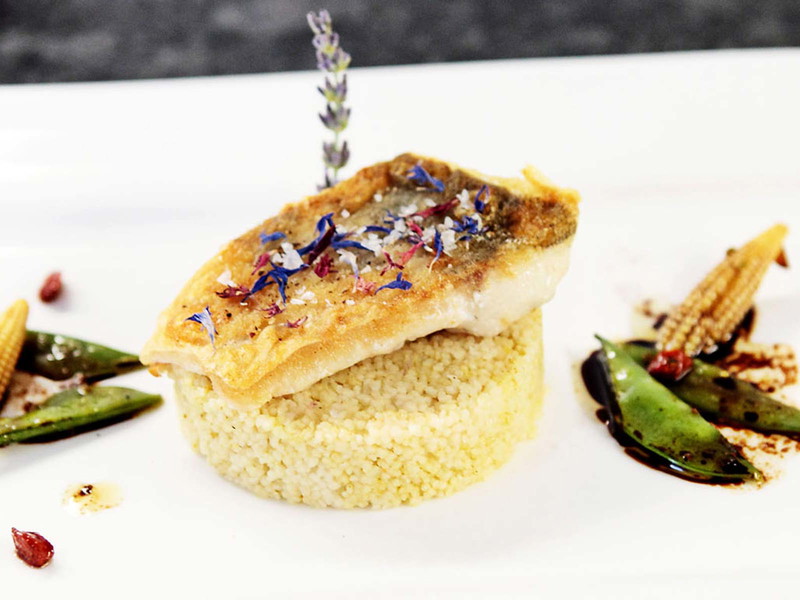 Zander mit Asia-Gemüse und Couscous