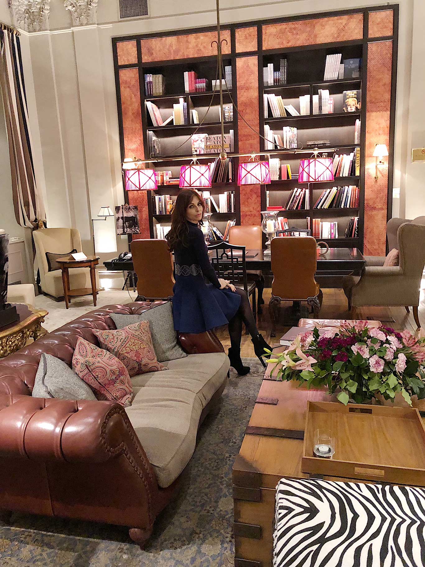 Angelika Rosam in der Lobby des&nbsp;»St. Regis«&nbsp;Hotel in Florenz.&nbsp;