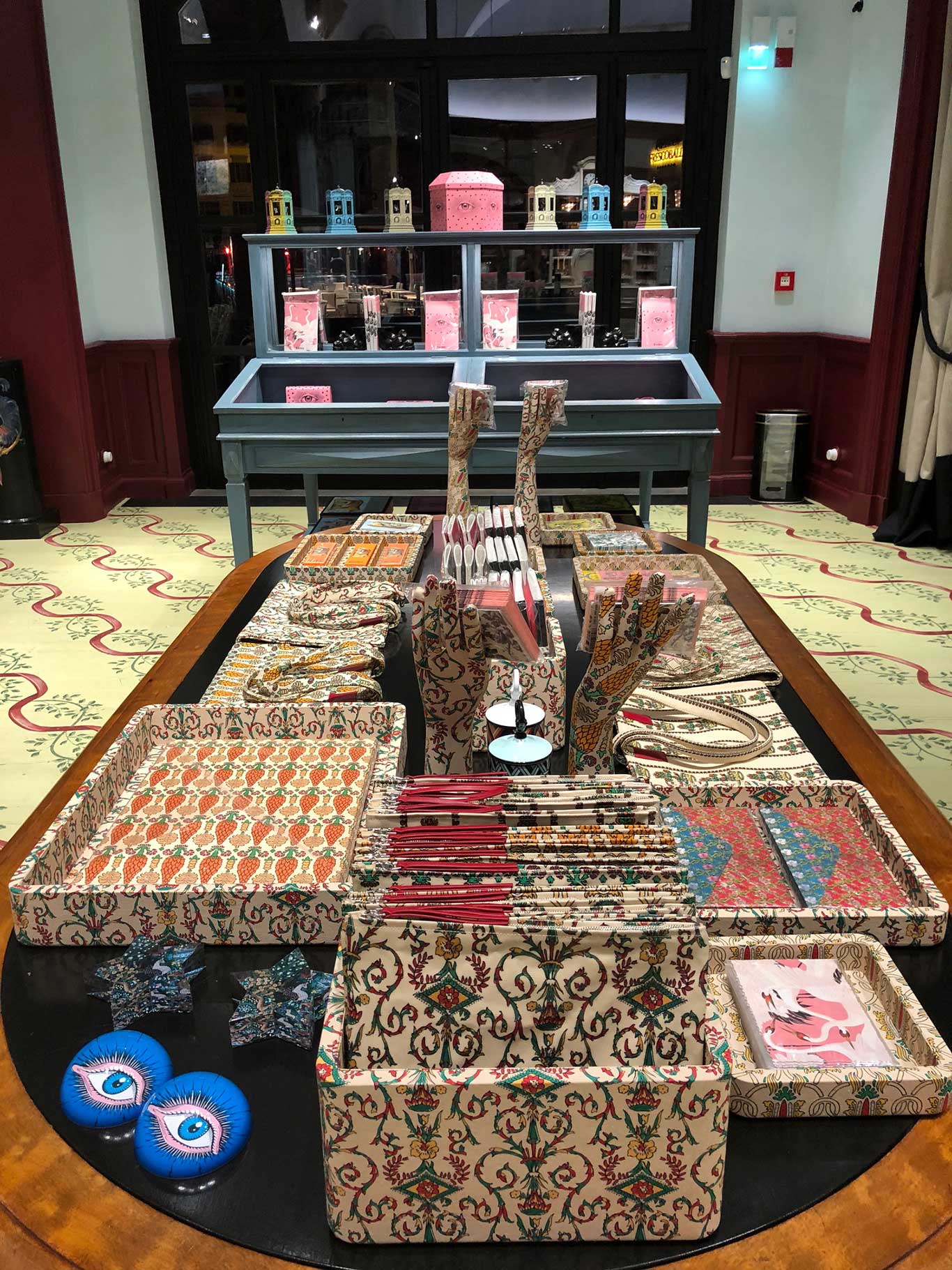 Im Gucci Museum ist an alles gedacht worden. Egal ob Mode, oder Interior alles ist von Kopf bis Fuß durchdesignt.&nbsp;