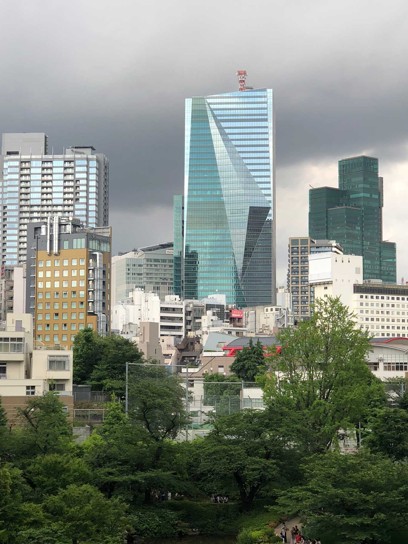 Das Stadtviertel »Roppongi Hills« in seinem vollen Glanz.&nbsp;