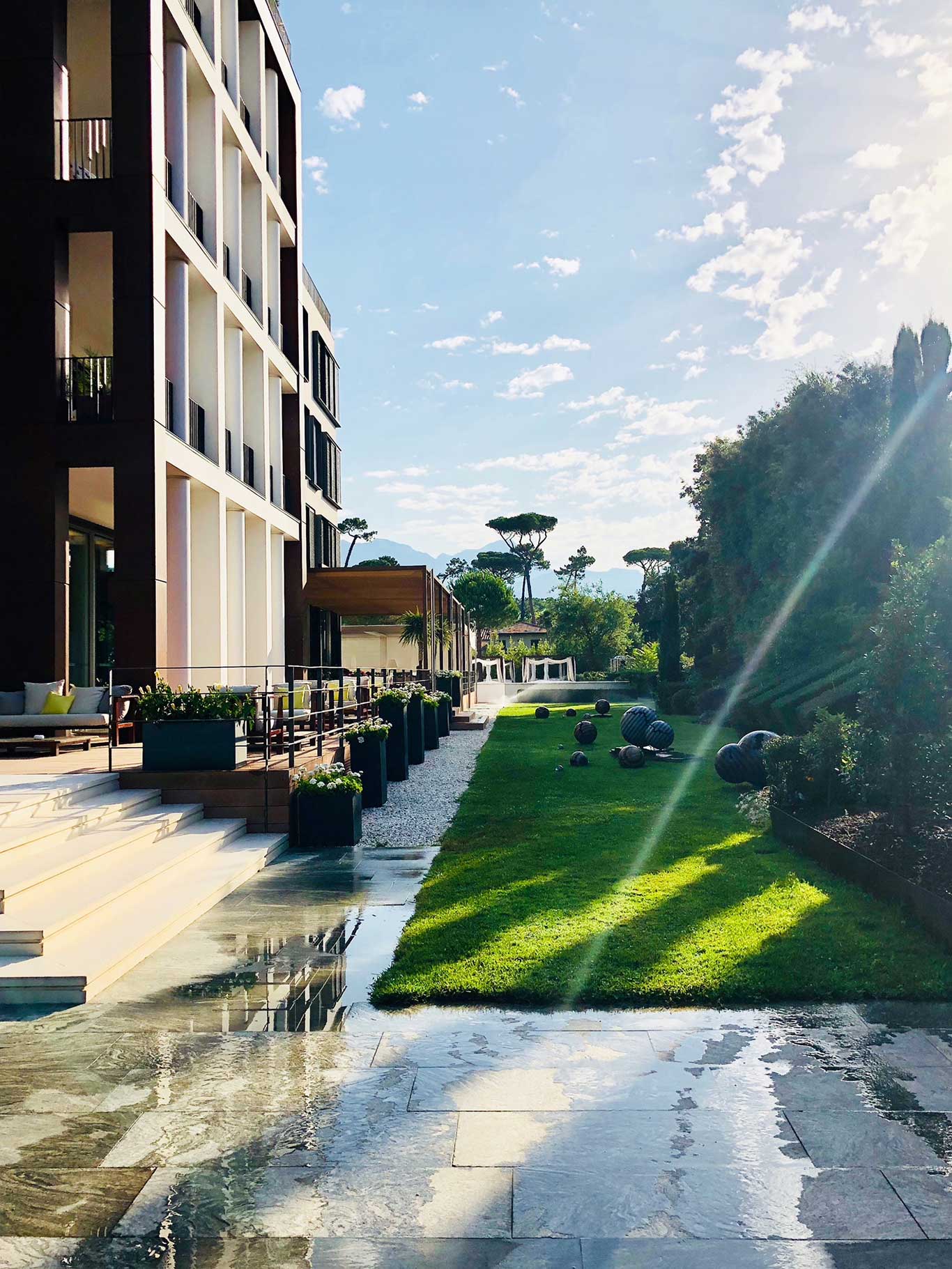Ein beeindruckendes Naturspiel im Garten des Hotels.&nbsp;principefortedeimarmi.com