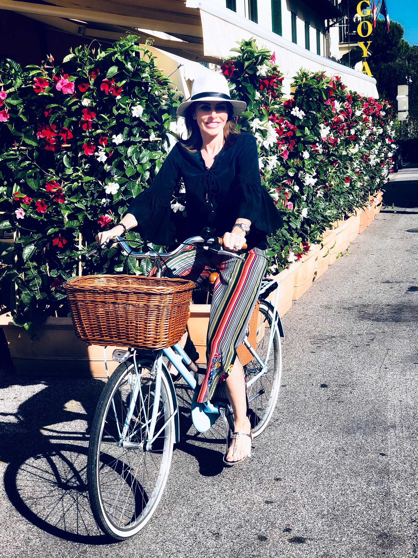 Angelika Rosam unterwegs auf dem Fahrrad.&nbsp;