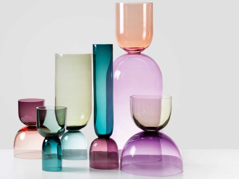Ganz besondere Formen gibt es von der exklusiven Glasmanufaktur SkLO Studio,&nbsp;die kürzlich diese zeitgenössische&nbsp;Vasen-Kollektion lanciert hat.&nbsp;sklo.com