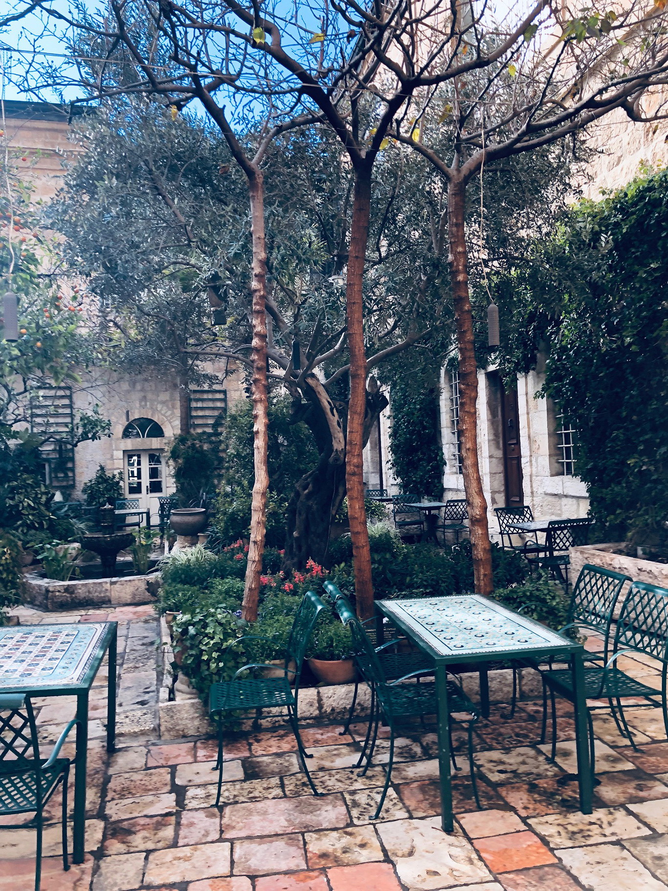 Der Innenhof des »The American Colony Hotel Jerusalem«. americancolony.com