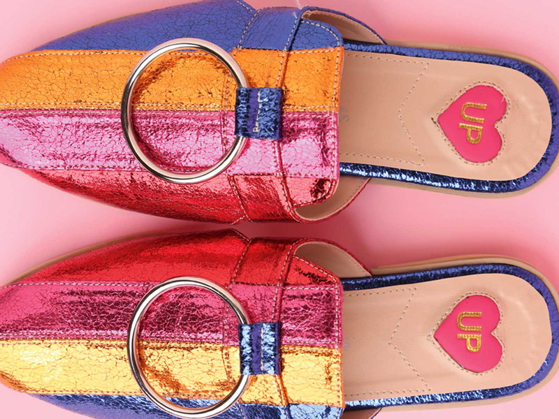 Die aus Jakarta stammende Designerin Diana Rikasari entwirft bunte Schuhträume für wagemutige Trägerinnen. iwearup.com &nbsp;