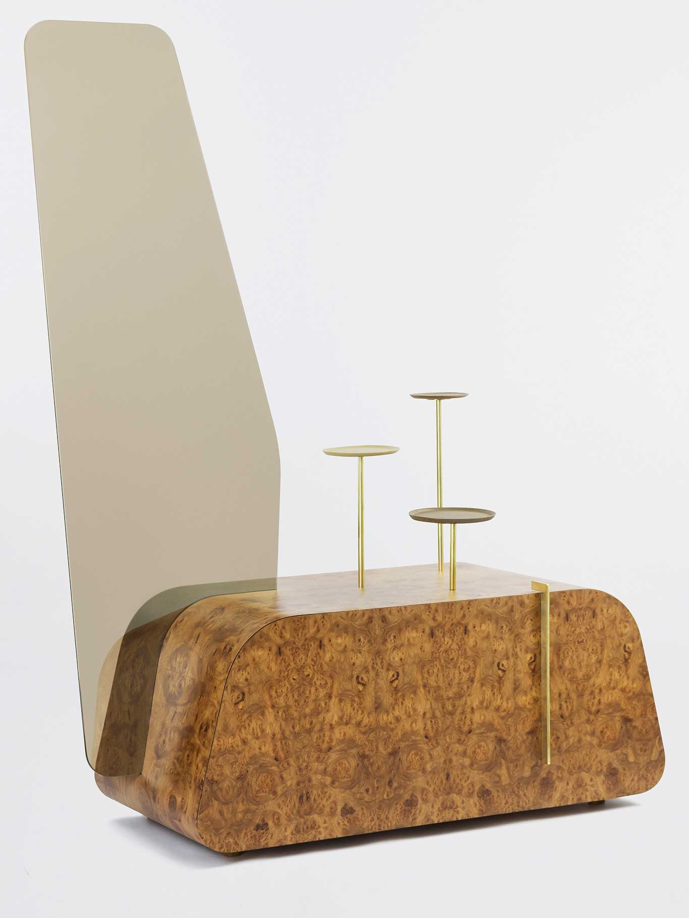 Skizzen des legendären, aus Uruguay stammenden Architekten Julio Vilamajó Echaniz waren Vorbild und Anleitung für das von Fogale gemachte Sideboard.&nbsp;matteofogale.com