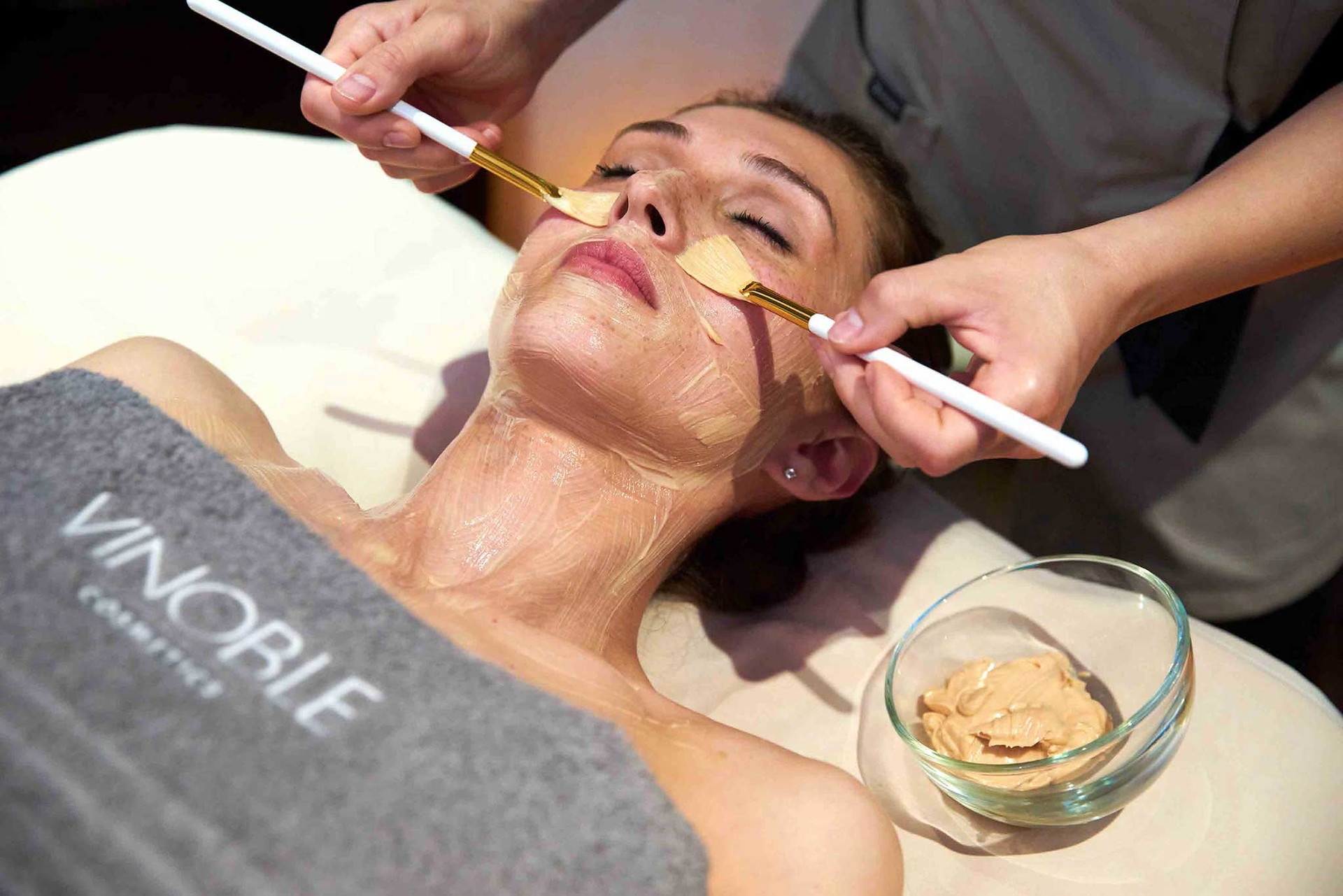 Für alle Treatments wird die hochwertige Naturkosmetiklinie »Vinoble Cosmetics«&nbsp;verwendet.&nbsp;sanssouci-wien.com/spa-und-fitness