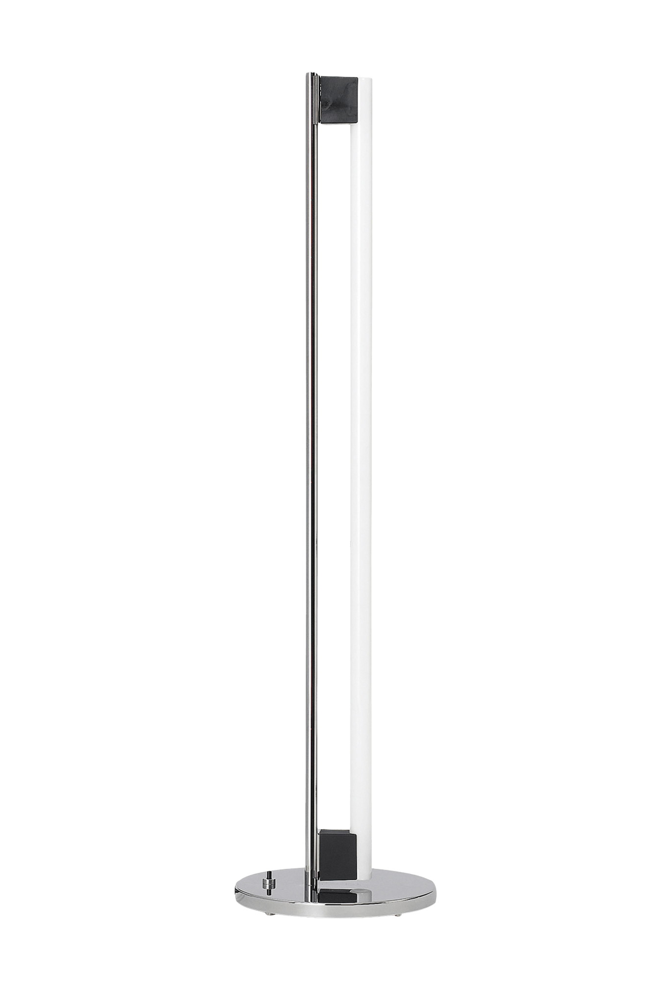 Die Stehleuchte »Tube Light« hat Eileen Gray 1927 entworfen. Ein Klassiker in strenger Formensprache, der nie aus der Mode kommt. cairo.at