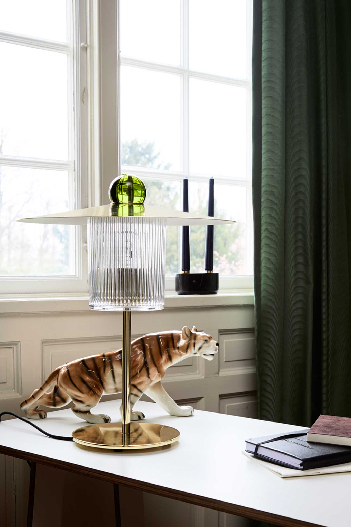 Tischlampe als Eye-Catcher von Design by us.&nbsp;design-by-us.com