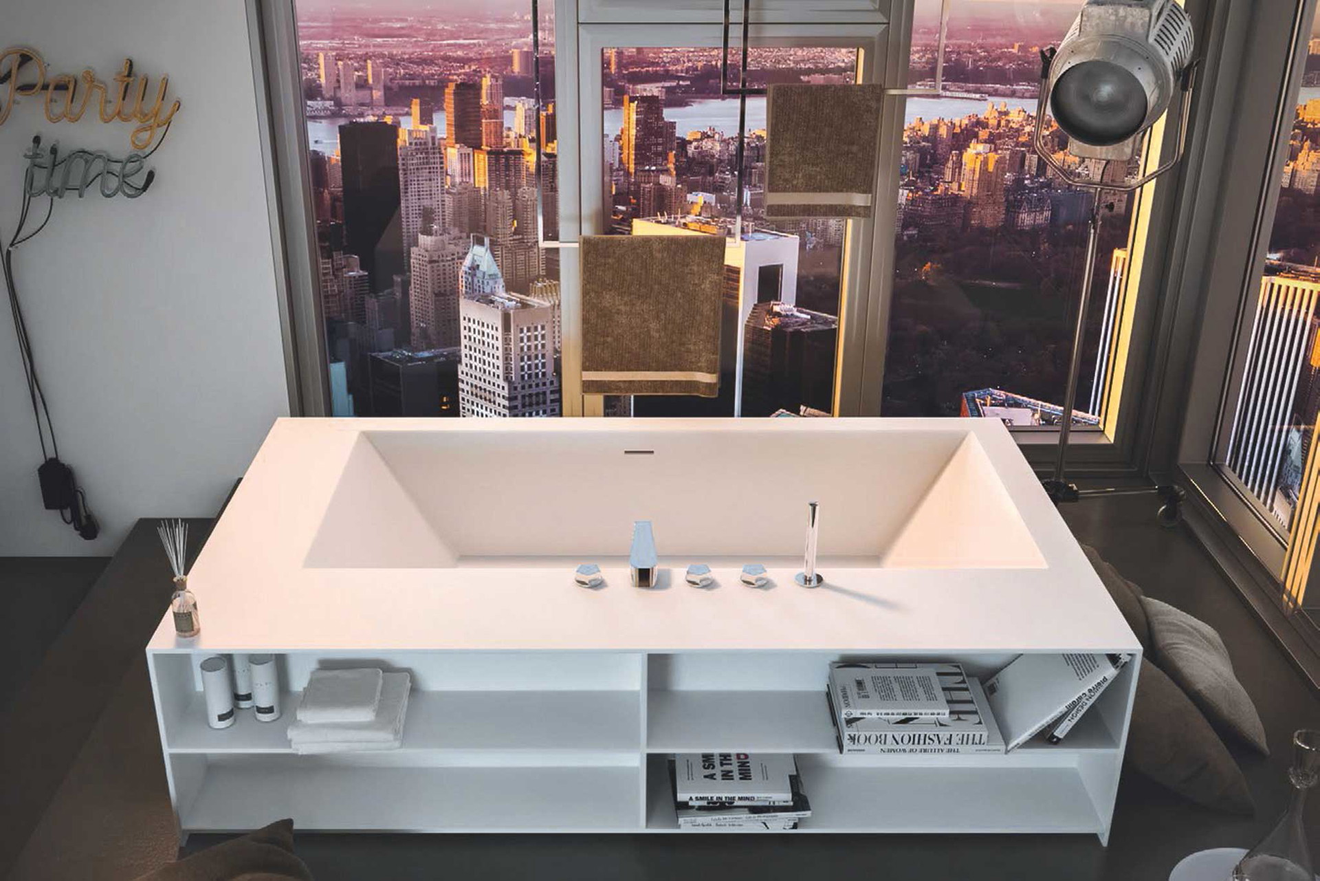 Diese Design-Bade-wanne ist in Weiß gehalten, mit festen Innendimensionen und Außenmaßen auf Wunsch. moma-design.it &nbsp;
