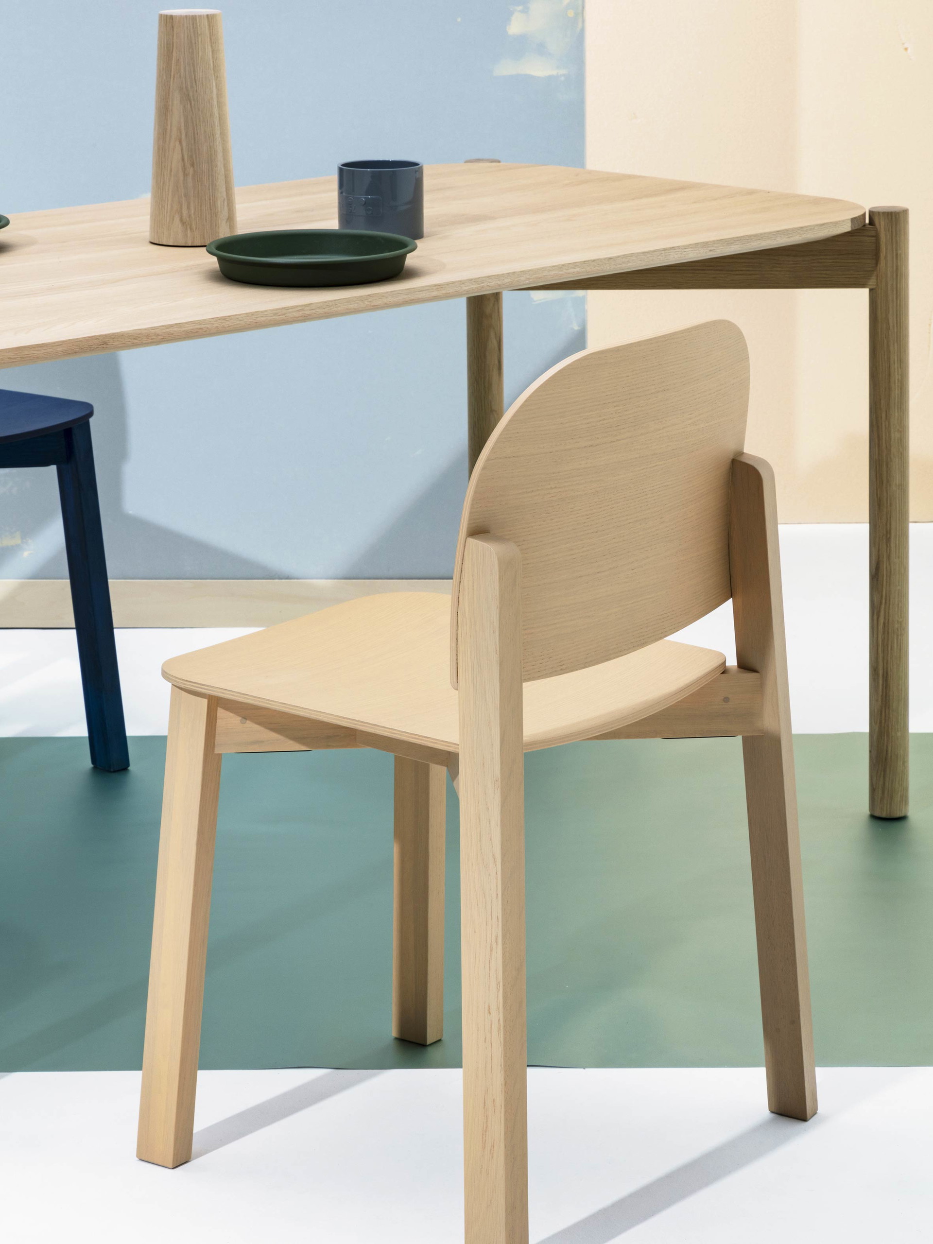 Geradlinig abgerundet: Der »Polar Chair« des japan-affinen Designers Moritz Schlatter ist ein meisterhaftes Spiel mit Form und Linien.&nbsp;