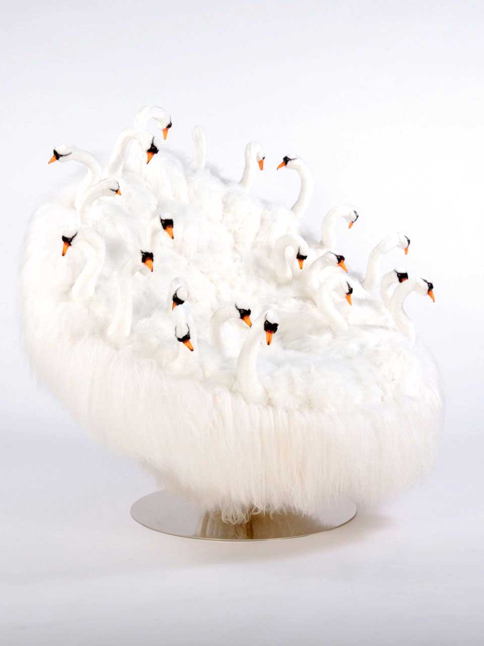 »Swan Chair« von APcollection: »Witzige Idee, aus handgemachten Stofftieren Fauteuils und Bänke zu machen.«