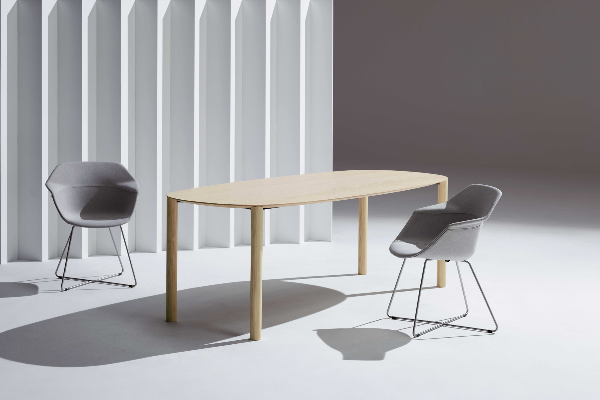Galante Geometrie:&nbsp;Tisch »Malleray« von Dimitri Bähler.